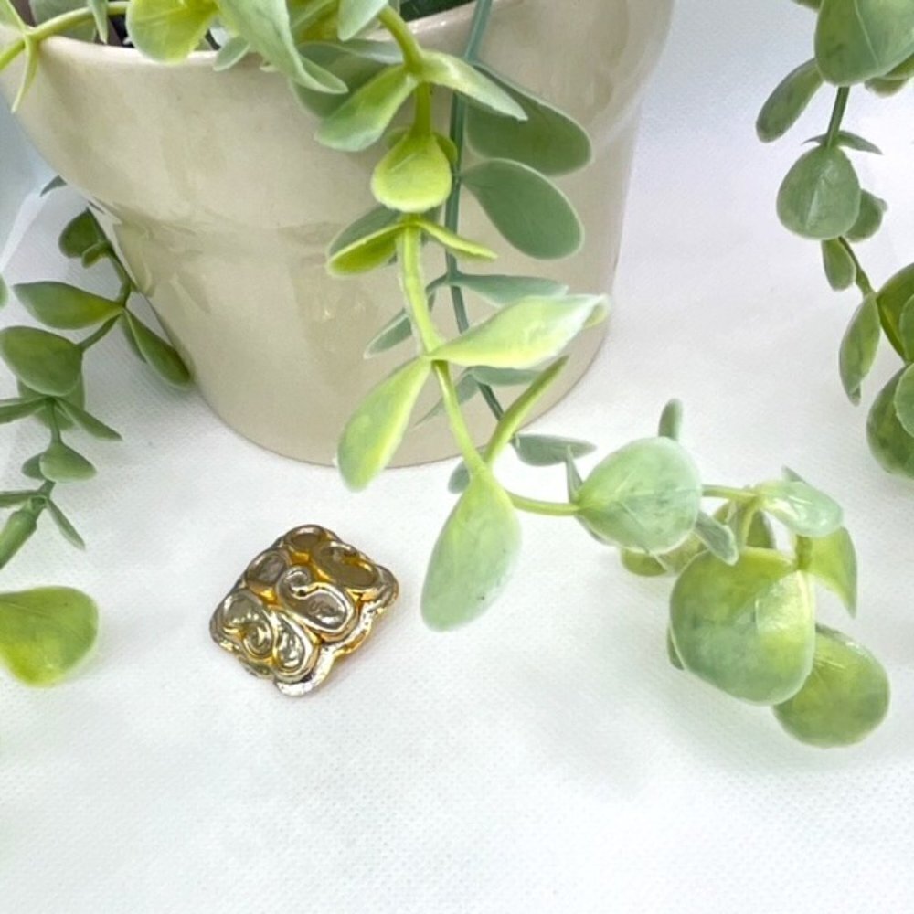Gold/Silver Vintage Brutalist Reworked Clip On/Pin Sz. 1"